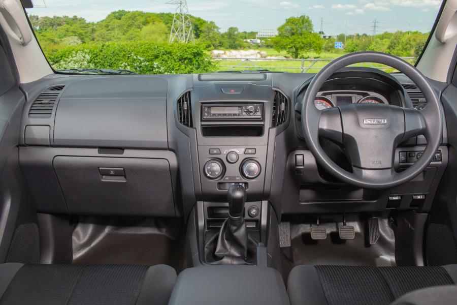 Торпедо Isuzu D-Max Workman+ Double Cab 2019 года  (UK) (фото 10 из 11)